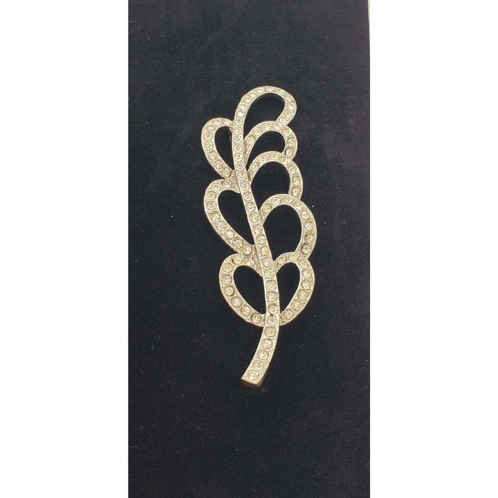 Vintage Brooch Clear Rhinestone Feather Leaf Long Dramatic Looping Swirls Ribbon - Picture 1 of 8
